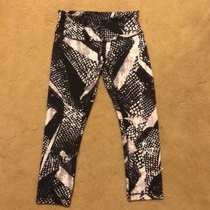 Lululemon Wunder Under Crop Leggings